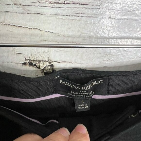 BANANA REPUBLIC WOMEN'S SIZE 4 curvy fit RYAN FIT BLACK DRESS PANTS. - Picture 3 of 5